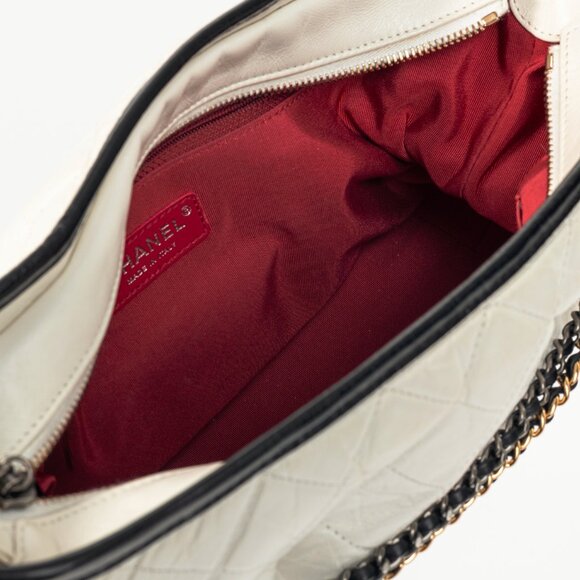 Chanel Medium Gabrielle Hobo White & Black Aged Calfskin Quilted-Leather Bag - Picture 12 of 14